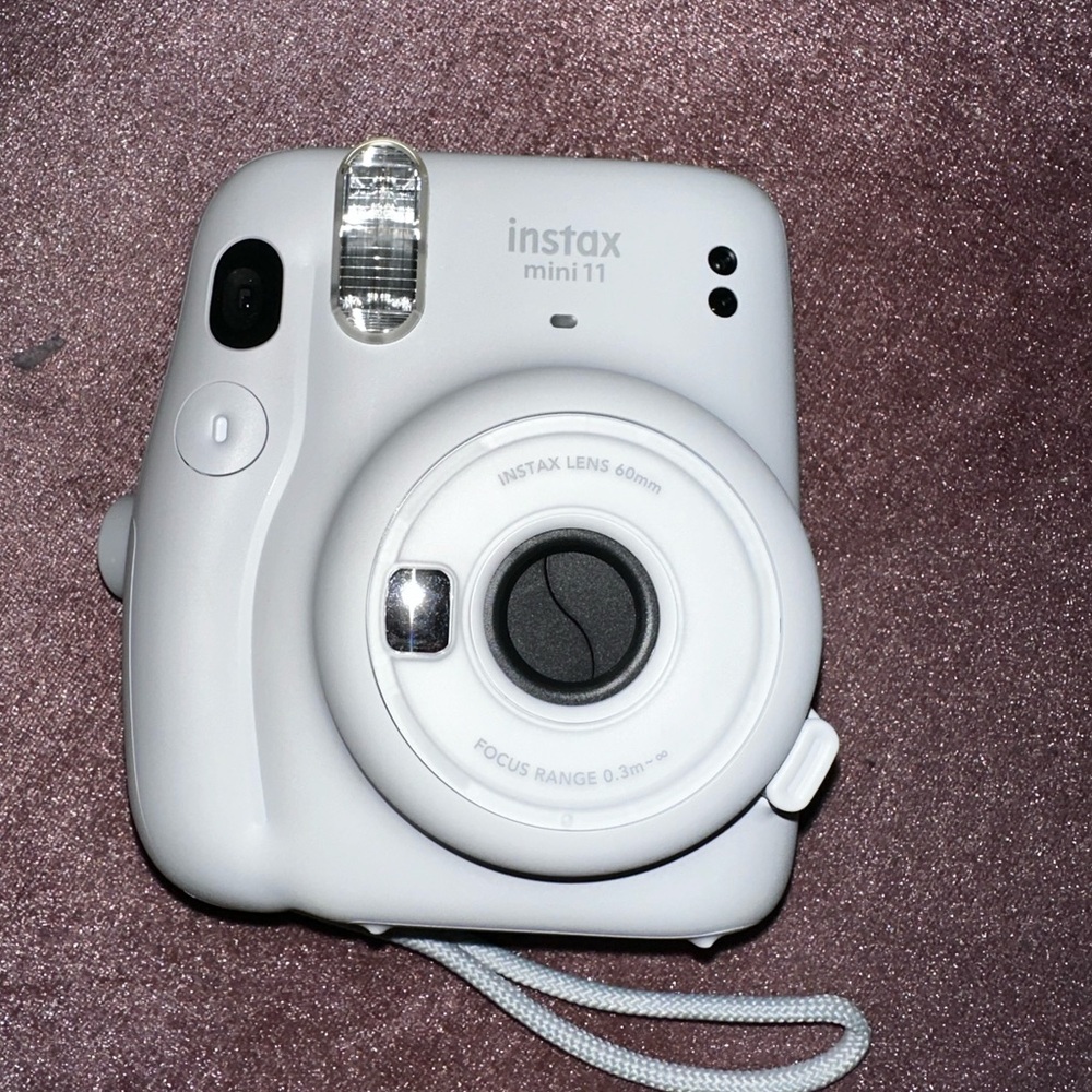 Fujifilm Instax Mini 11 - instant camera